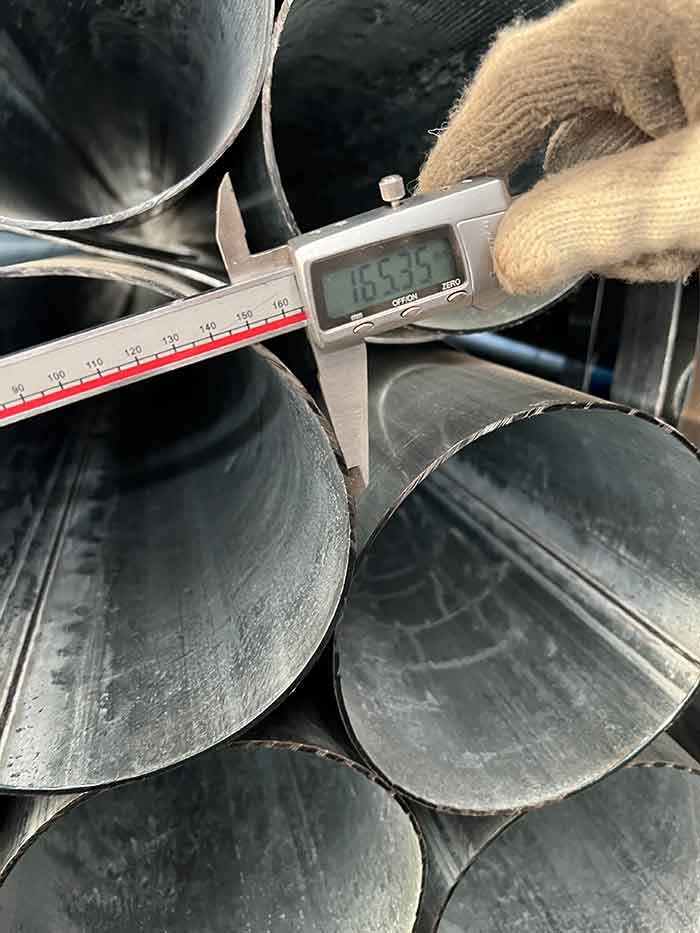 Galvanized pipe measuring diameter